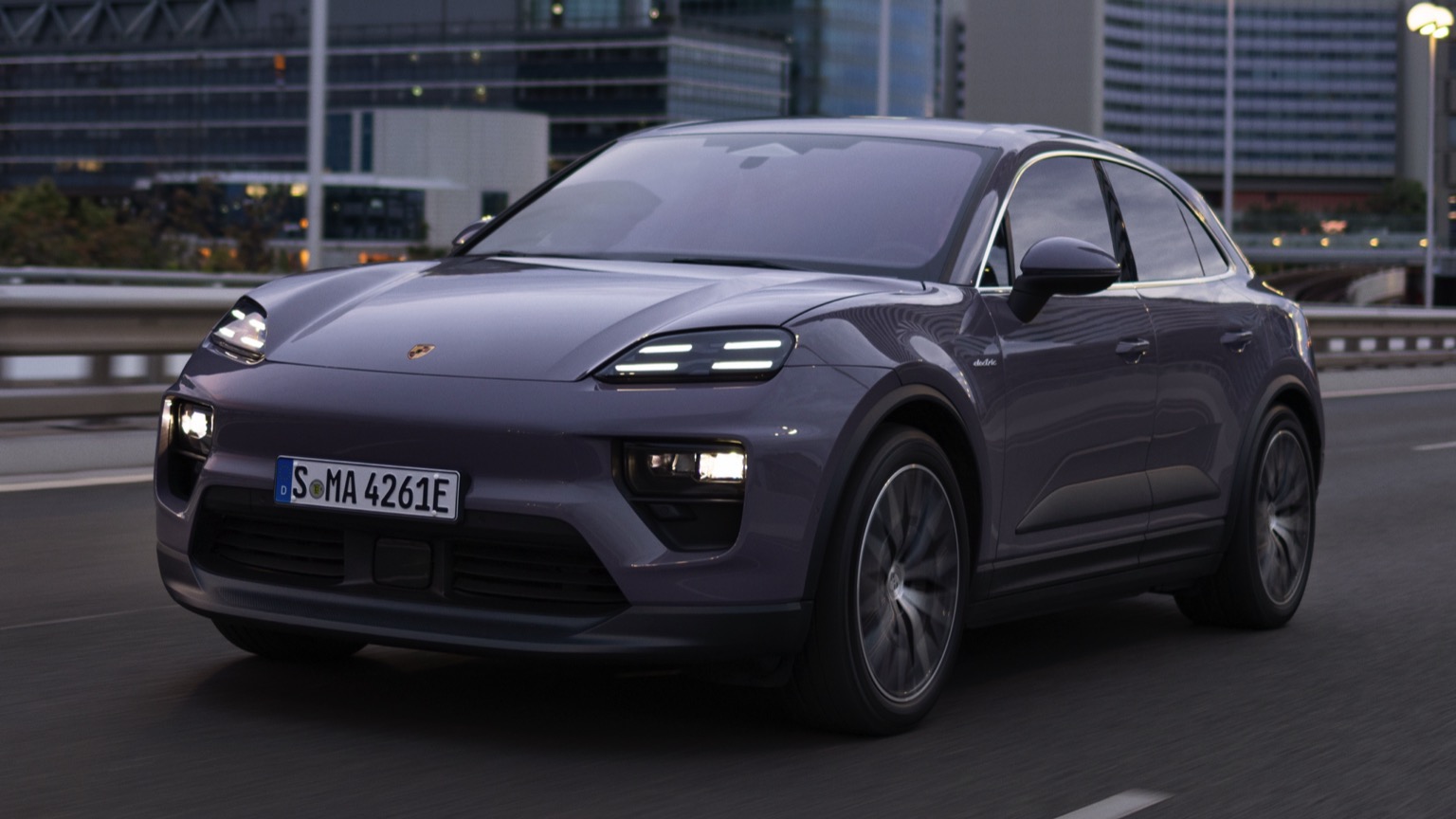 Macan 4 Electric